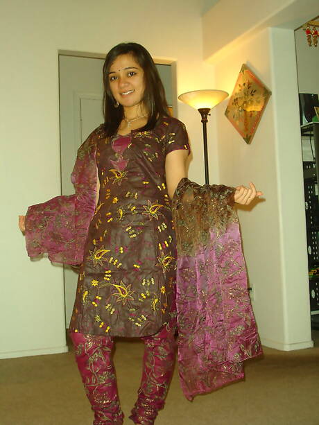 Fuck My Indian GF invite you to explore a free pics with Indian Babe xxx gallery 220491