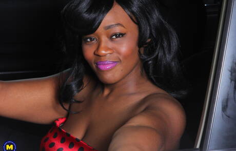 Mature NL pleased to share with you a free xxx photo gallery with juicy teen in toying cunt scene